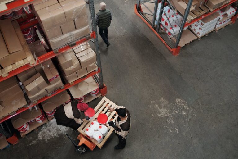 In hoeverre zien jullie dat technologie handig kan zijn bij het beheren van de supply chain processen in een b2b groothandel?